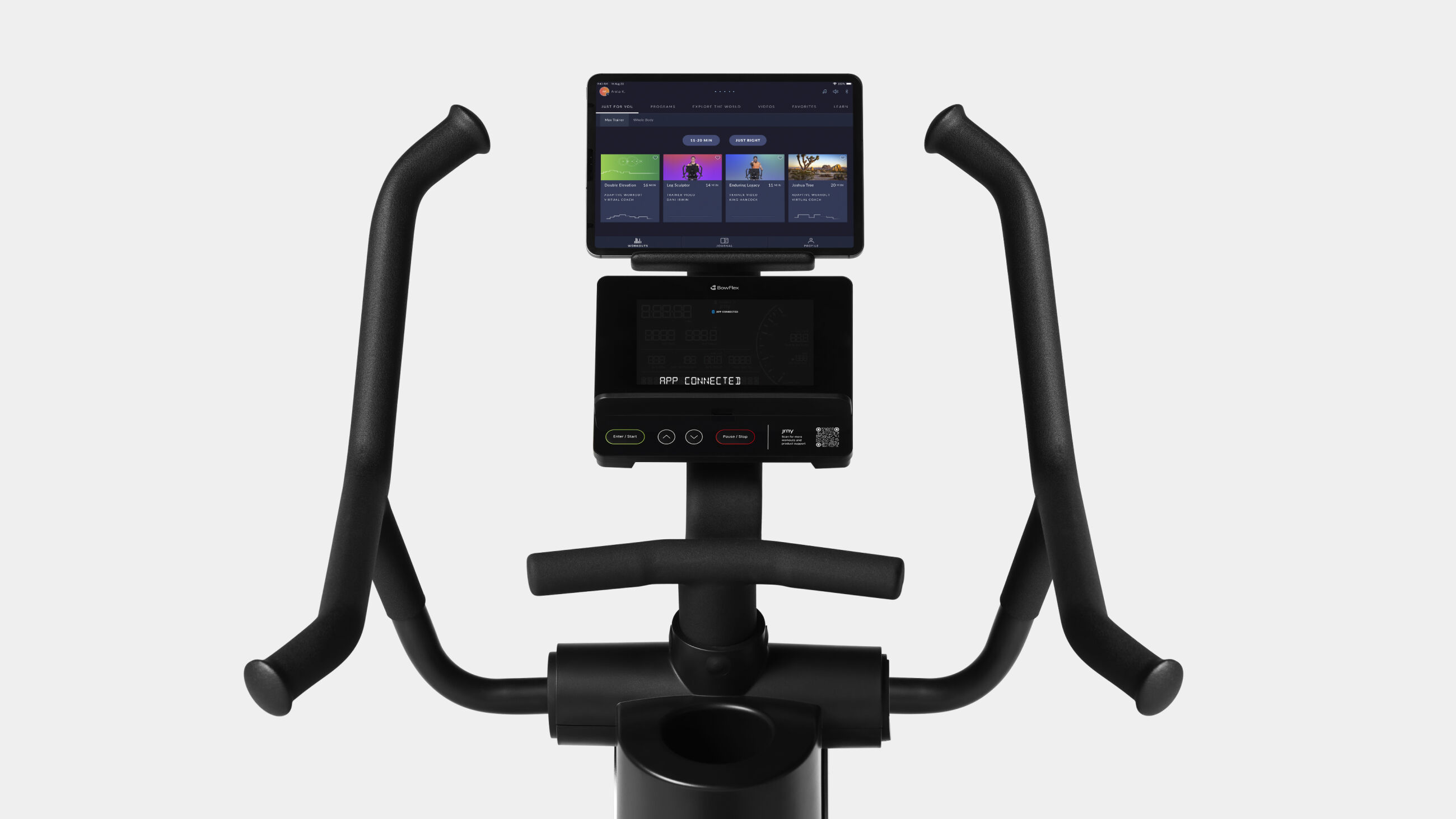 Max Trainer SE console with a tablet - default view