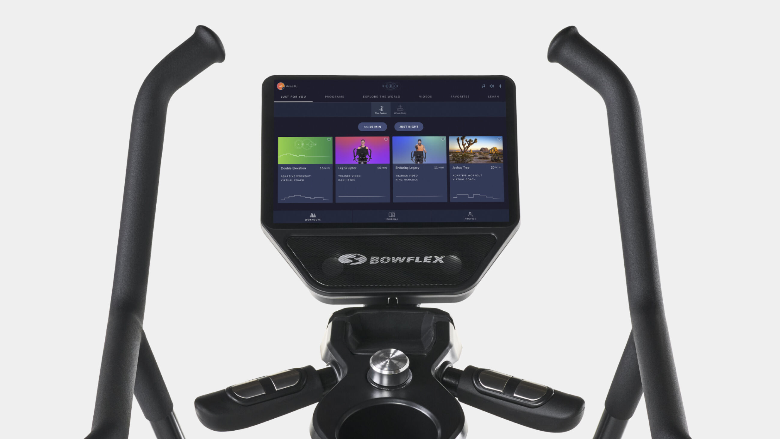 Max Trainer M9 console - default view